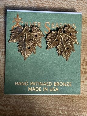 🌸Silver Seasons Hand Patinaed Bronze Leaf Earrings - Gold Tone